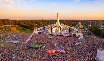 Tomorrowland-2022-Mainstage-01-1